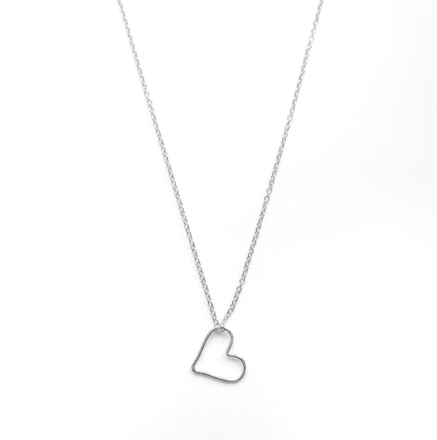 The Dainty Heart Neckpiece - Silver